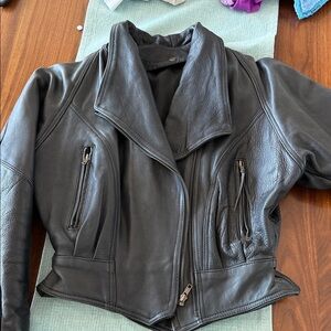 Elegant Black Leather Women's Jacket